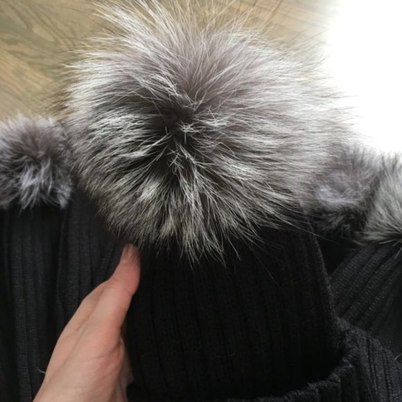 SILVER FOX FUR POM BEANIE WINTER HAT - Picture 5 of 7